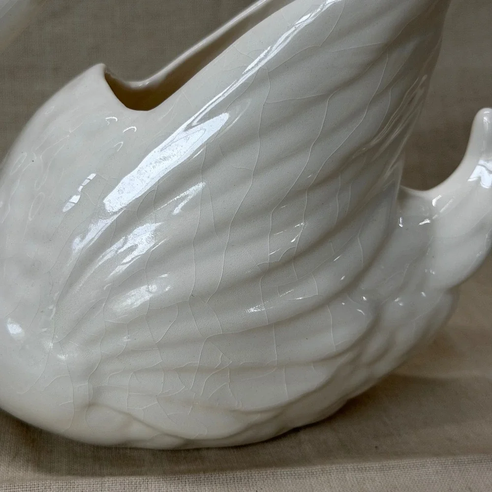 Vintage White Swan Planter Ceramic Cachepot Cottage Garden Floral Vase Decor